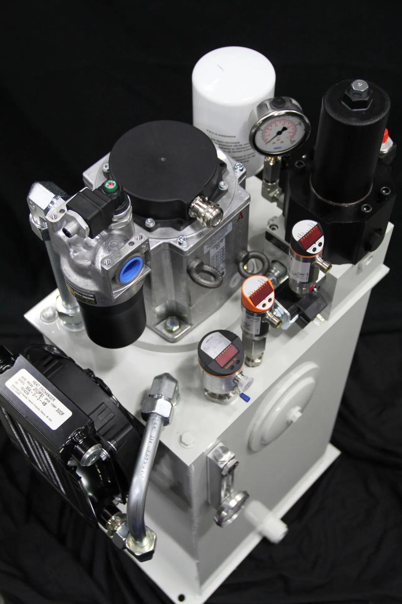 Finished MFP hydraulic power unit with filtration, sensors, and heat exchanger